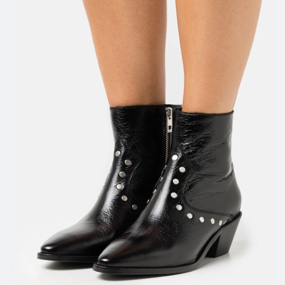 Zadig & Voltaire Shoes - Zadig & Voltaire - Tyler Studded black leather ankle boot. Size 40.